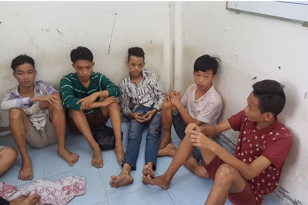 Các đối tượng tại cơ quan điều tra.