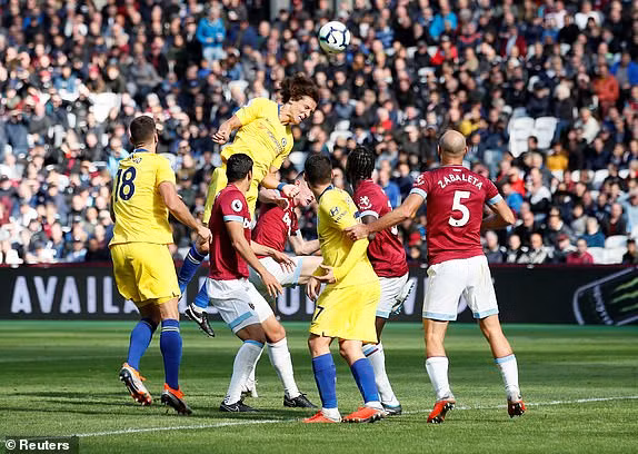 Chelsea đứt mạch thắng ngay trước khi họ có cuộc đại chiến cùng Liverpool. Một loạt trận đấu then chốt khác của mùa giải cùng đang đợi họ ở phía trước.