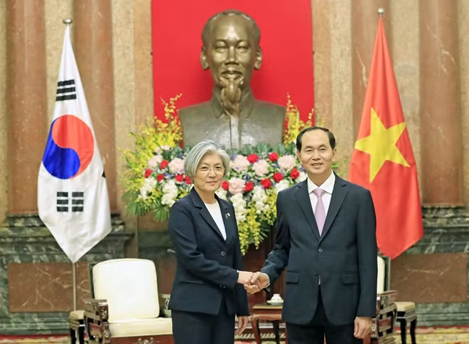 Chủ tịch nước Trần Đại Quang tiếp Bộ trưởng Ngoại giao Hàn Quốc. Ảnh: TTXVN