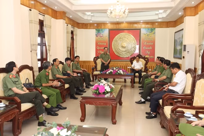 Thứ trưởng Nguyễn Văn Thành phát biểu tại buổi thăm, làm việc với Công an tỉnh Hà Nam