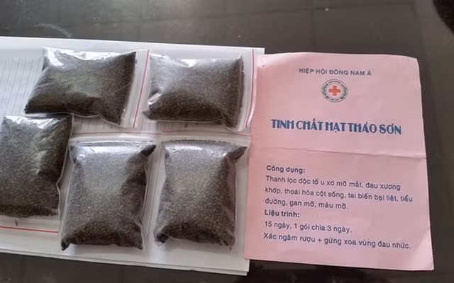 Hạt muỗng được giả làm thuốc chữa bách bệnh. Hạt muỗng được giả làm thuốc chữa bách bệnh.