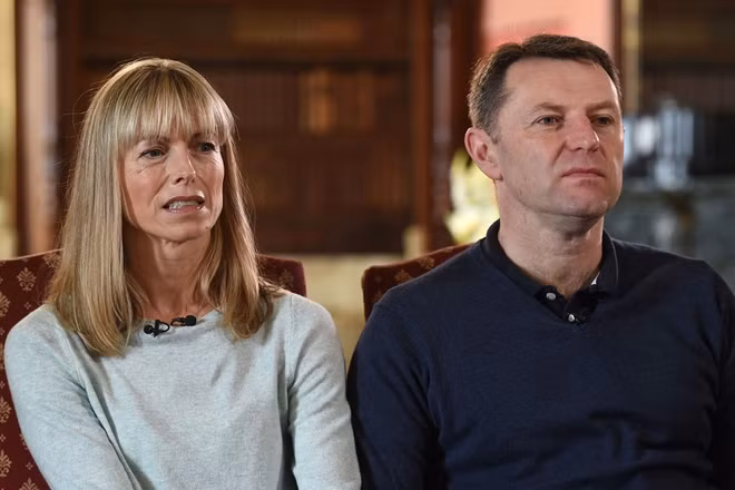 Ông Gerry McCann và bà Kate McCann, cha mẹ của bé Madeleine.