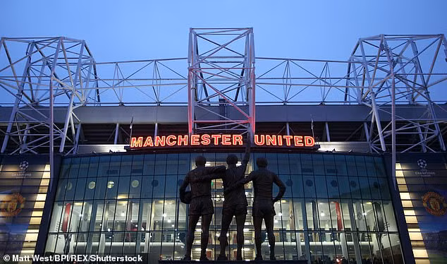 Trận đấu diễn ra trên sân nhà Man Utd.