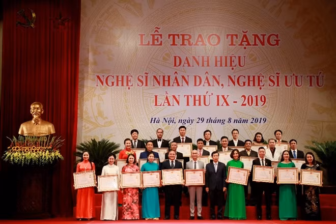 Lễ trao tặng danh hiệu NSND, NSƯT lần IX năm 2019.