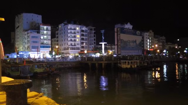Thanh niên người nước ngoài tử vong tại đảo Cát Bà tối 22-5. Thanh niên người nước ngoài tử vong tại đảo Cát Bà tối 22-5.