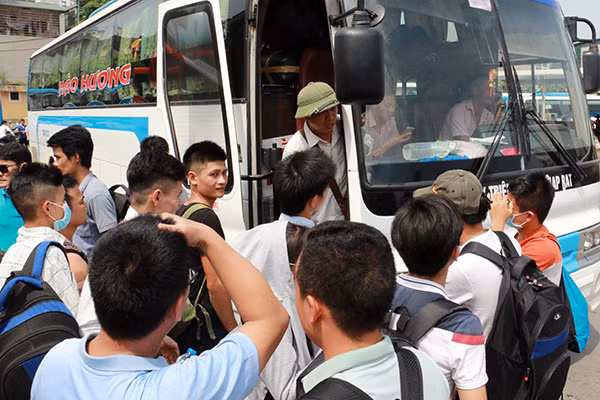 Hà Nội sẽ tăng cường hơn 2.000 lượt xe phục vụ người dân đi lại dịp Tết.