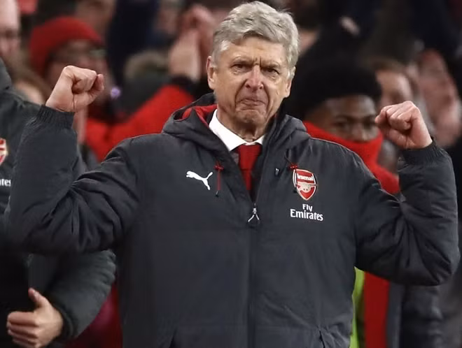 Wenger vui mừng khi đội bóng chiến thắng trở lại.