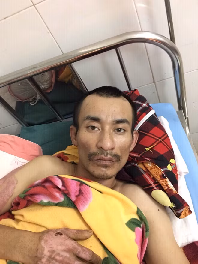 Đối tượng Ngô Văn Hùng vẫn đang điều trị ở Trung tâm Y tế huyện Thanh Thuỷ.