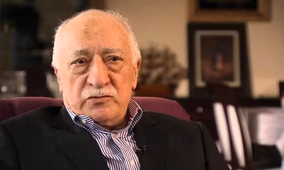 Giáo sỹ Fethullah Gulen.