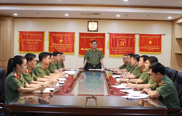 Cục Tổ chức cán bộ đã tham mưu nhiều chủ trương, chính sách và giải pháp lớn về công tác tổ chức, cán bộ. Cục Tổ chức cán bộ đã tham mưu nhiều chủ trương, chính sách và giải pháp lớn về công tác tổ chức, cán bộ.
