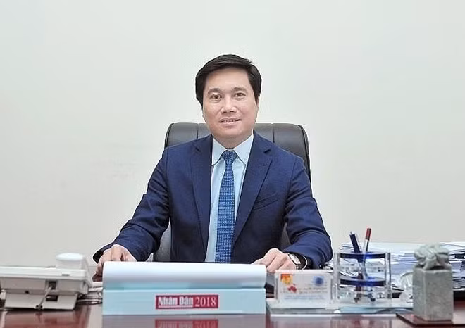 Tân Thứ trưởng Nguyễn Tường Văn.