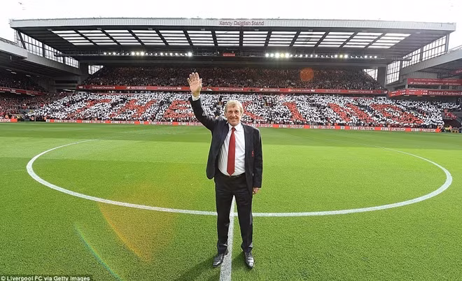 Dalglish sẽ có khán đài mang tên ông tại Anfield từ hôm nay.