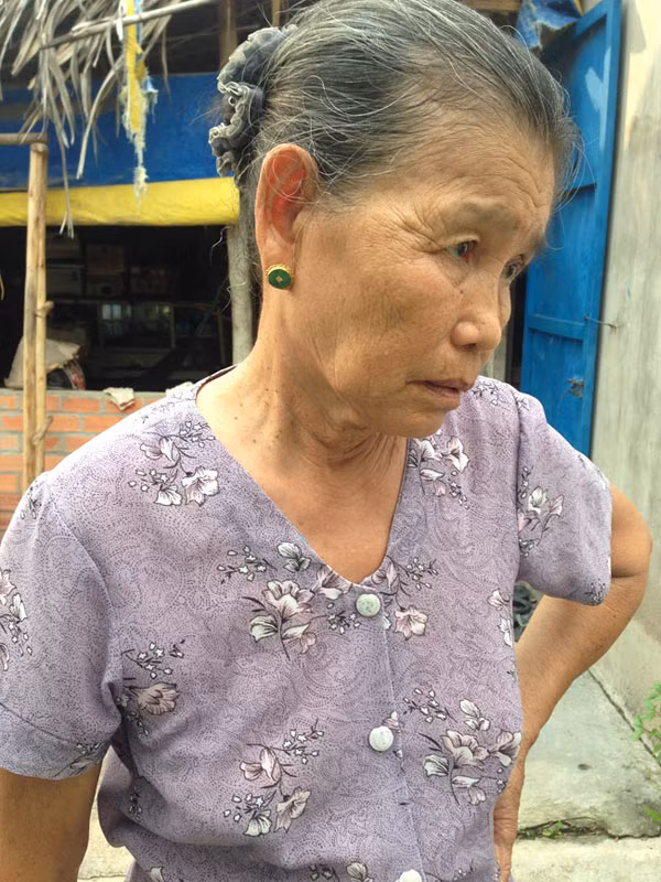 Bà Trang không hiểu lý do gì mà vợ chồng em trai mình bị sát hại.