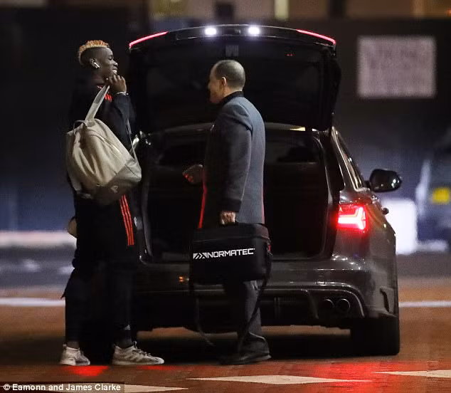 Paul Pogba sẽ chơi trận đấu ngày mai nhưng sẽ không có mặt trong 3 trận đấu sắp tới của giải Ngoại hạng Anh. Ảnh: DM
