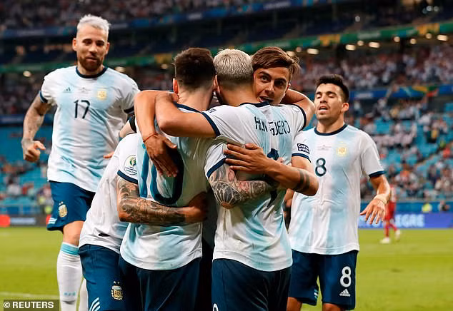 Argentina có chiến thắng cần thiết trước đại diện châu Á để lọt vào tứ kết Copa Ameria.