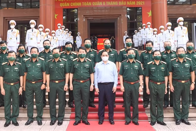 Thủ tướng Phạm Minh Chính cùng các đại biểu dự Hội nghị.