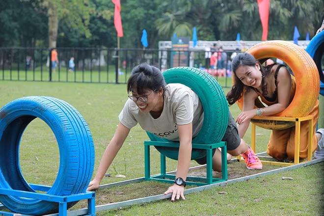 “Mê cung kỳ bí” - Hành trình dành cho team có các bé cao trên 1,3m, sẽ diễn ra tại công viên mùa Xuân với độ khó 5*, thử thách hơn, nhưng cũng ngầu hơn rất nhiều.