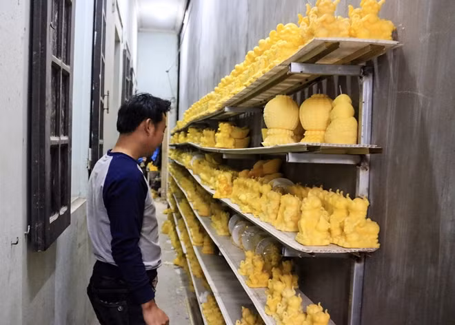 Các sản phẩm được kết hợp với tinh dầu có mùi hương dễ chịu có tác dụng xua đuổi côn trùng.