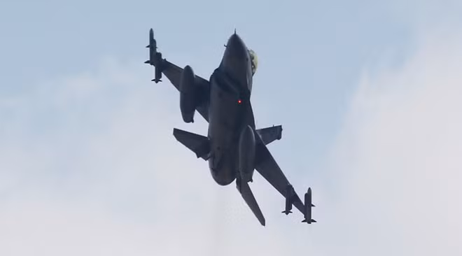 Một máy bay F-16 của Thổ Nhĩ Kỳ. Ảnh: Reuters.