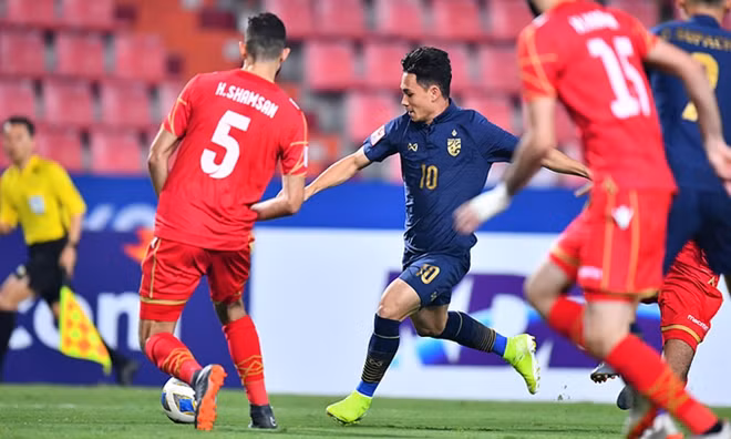 U23 Thái Lan thực sự đã biến đại diện Tây Á thành quân xanh trong trận đấu hôm nay. Ảnh: AFC.