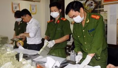 Giám định ma túy của Công an tỉnh Lào Cai.