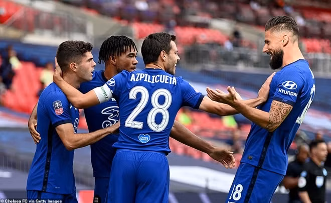 Niềm vui của các cầu thủ Chelsea. Tuy nhiên như ai đó từng nói "người cười cuối cùng mới là kẻ chiến thắng" và hôm nay nụ cười cuối cùng không thuộc về sắc xanh.