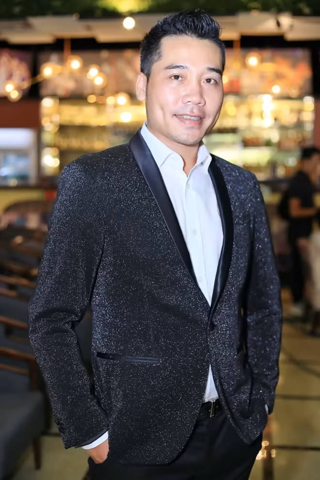 Ca sĩ Tuấn Hiệp.