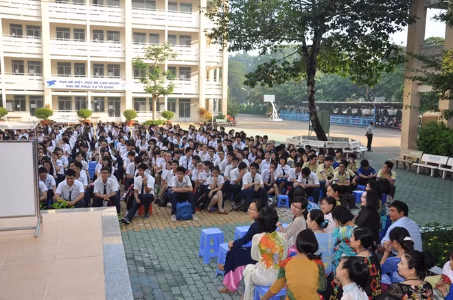 Các thí sinh điểm thi THPT Phú Nhuận - TP Hồ Chí Minh đã sẵn sàng bước vào kì thi.