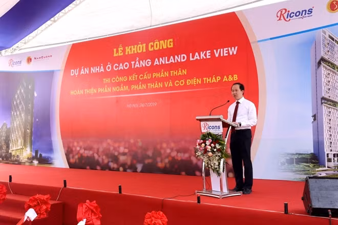 Ông Vũ Hoàng Linh - Phó tổng giám đốc Tập đoàn Nam Cường phát biểu tại sự kiện