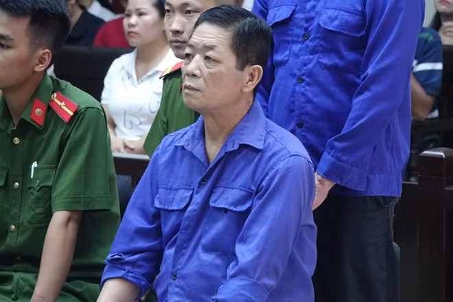 Nguyễn Kim Hưng - tức Hưng "kính".
