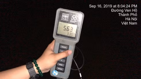Bên trong khu thí điểm DO=5.63 mg/l. (Đo vào ban đêm). Bên trong khu thí điểm DO=5.63 mg/l. (Đo vào ban đêm).