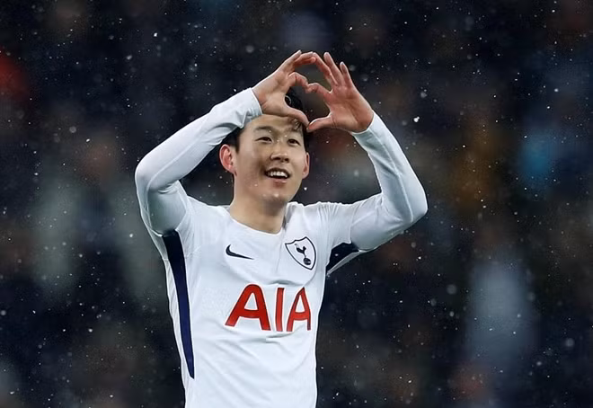 Song Heung-min được bầu chọn là cầu thủ châu á xuất sắc nhất năm 2019. Ảnh: Reuters.
