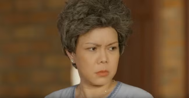 Nữ nghệ sĩ Việt Hương trong phim “Về quê ăn tết”.