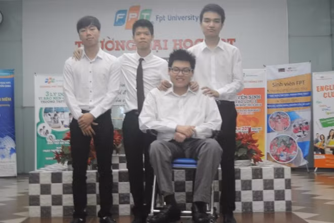 Hoàng là một trong những sinh viên xuất sắc nhất của trường Đại học FPT.