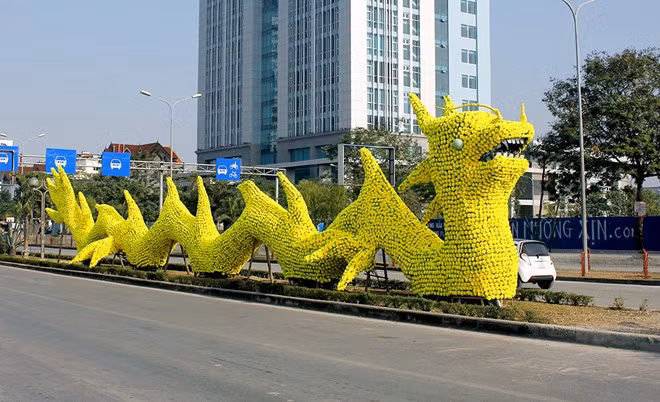 Mô hình rồng trước khi sửa chữa