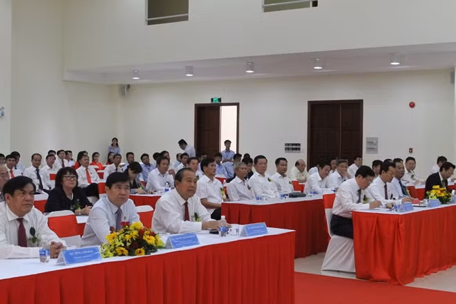 Phó Thủ tướng thường trực Trương Hoà Bình, dự lễ khánh thành trụ sở Tòa án nhân dân cấp cao tại Thành phố Hồ Chí Minh. Ảnh: TTXVN