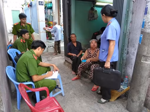 Người đàn ông tâm thần đâm em trai rồi tự tử