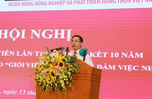 Đồng chí Phạm Đức Ấn - Bí thư Đảng ủy, Chủ tịch Hội đồng Thành viên Agribank phát biểu tại Hội nghị.