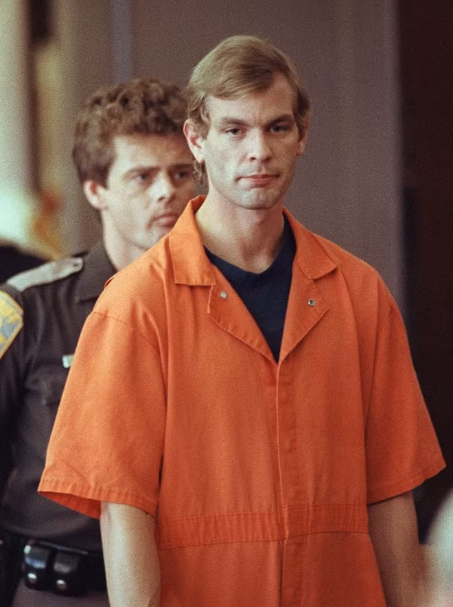 Jeffrey Dahmer trong một phiên tòa.