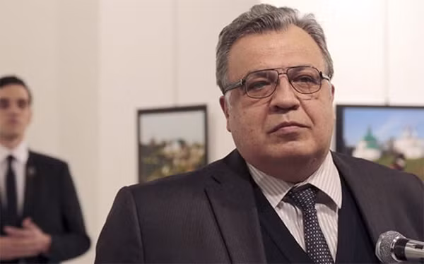 Đại sứ Nga tại Thổ Nhĩ Kỳ Andrei Karlov.