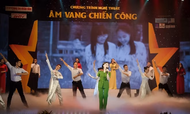 Một tiết mục trong chương trình “Âm vang chiến công” lần 2.