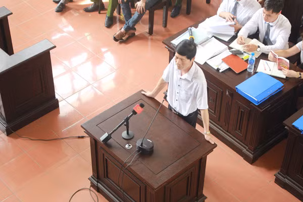 Ông Hoàng Đình Khiếu - Phó Giám đốc BVĐK tỉnh Hòa Bình.