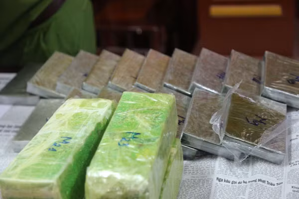 19 bánh heroin và 04kg ma túy đá trong chuyên án 19 bánh heroin và 04kg ma túy đá trong chuyên án