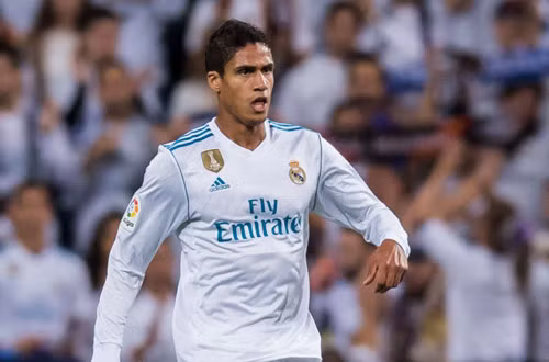 Varane là cái tên mới nhất trong danh sách các bệnh binh của Real.