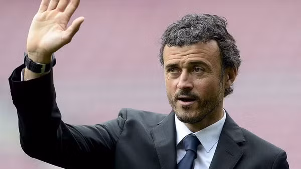 HLV Enrique đã ấn định ngày chia tay Barcelona sau 2 năm thành công rực rỡ.