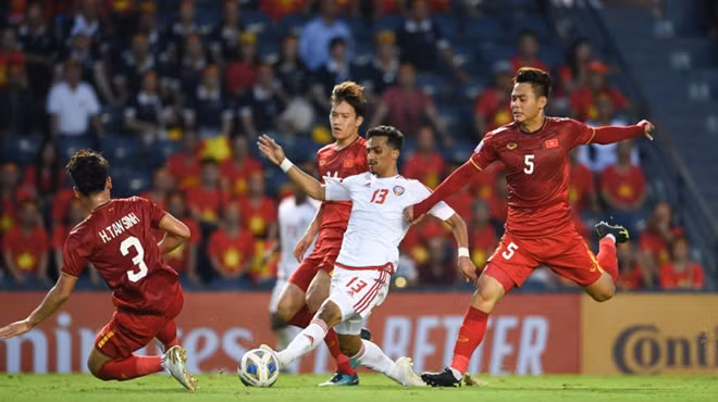 Dù khen ngợi lối chơi của U23 Việt Nam song báo chí Hàn Quốc vẫn chỉ ra những điểm hạn chế của thày trò ông Park trong trận đấu ngày 10-1. Ảnh: AFC.
