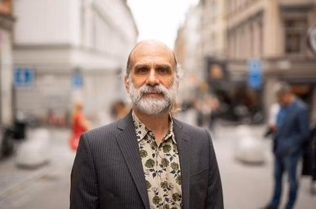 Nhà mật mã học người Mỹ, Bruce Schneier: “Những thỏa thuận dạng này sẽ không bảo vệ công dân tại các quốc gia đối tác tránh bị NSA theo dõi. Ảnh nguồn: Leading Authorities