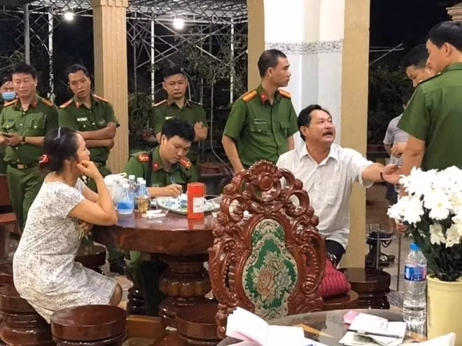 Công an thị xã Phú Mỹ làm việc với Lê Thái Thiện.