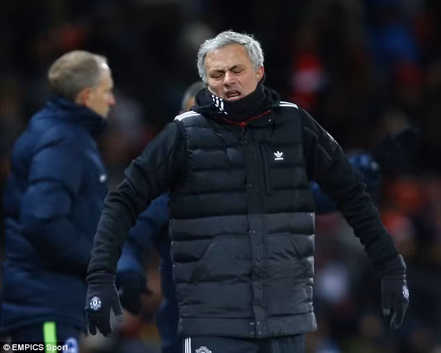 Mourinho vị chiến lược gia tài năng nhưng đang vất vả nắm quyền tại Man Utd. Ảnh: Empic.