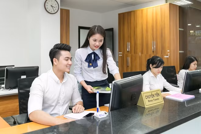 Giới thiệu VNPT Invoice - giải vàng Stevie Awards tới khách hàng.